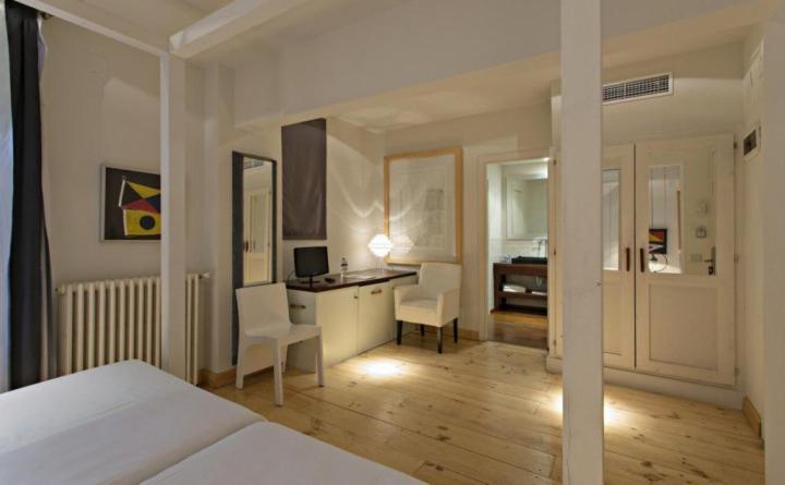 Hotel Trias Паламос Екстериор снимка