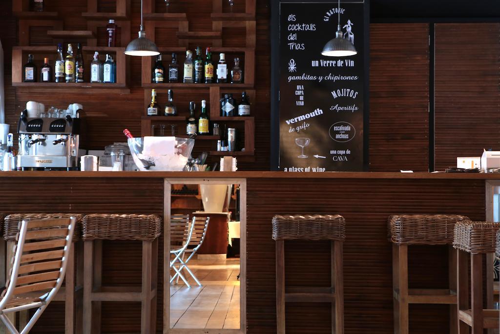 Hotel Trias Паламос Екстериор снимка