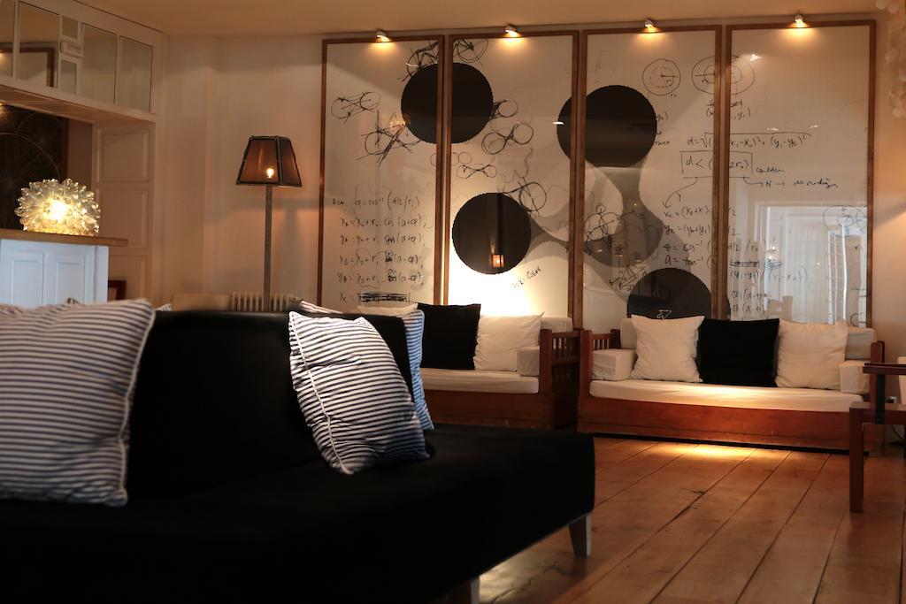Hotel Trias Паламос Екстериор снимка